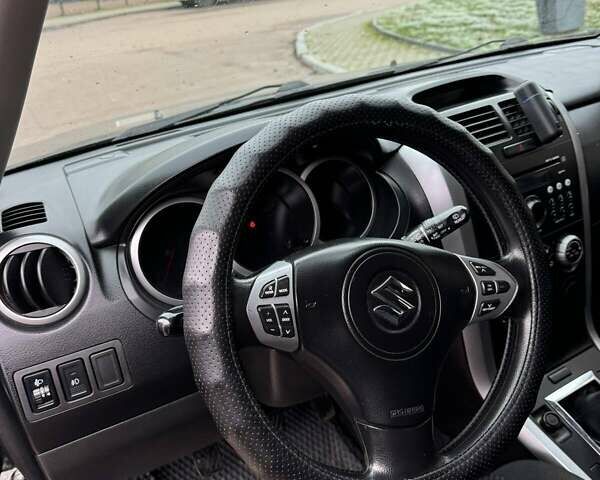Чорний Сузукі Гранд Вітара, об'ємом двигуна 1.9 л та пробігом 225 тис. км за 7800 $, фото 8 на Automoto.ua