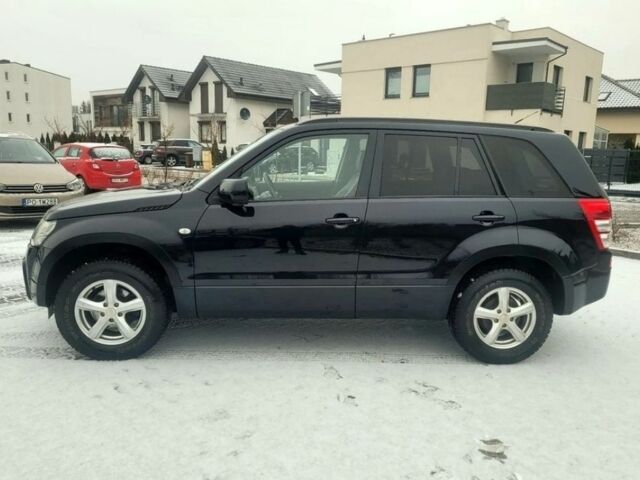 Чорний Сузукі Гранд Вітара, об'ємом двигуна 2.2 л та пробігом 234 тис. км за 3200 $, фото 1 на Automoto.ua