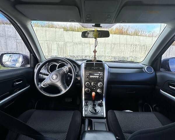 Сузукі Гранд Вітара 2008 у Львові на Automoto.ua Чорний Сузукі Гранд Вітара, об'ємом двигуна 2 л та пробігом 160 тис. км за 7400 $, фото 2 на Automoto.ua