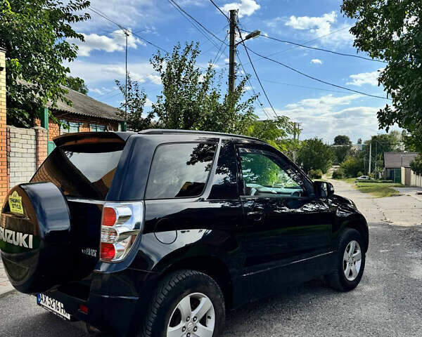 Чорний Сузукі Гранд Вітара, об'ємом двигуна 2.4 л та пробігом 170 тис. км за 8800 $, фото 5 на Automoto.ua