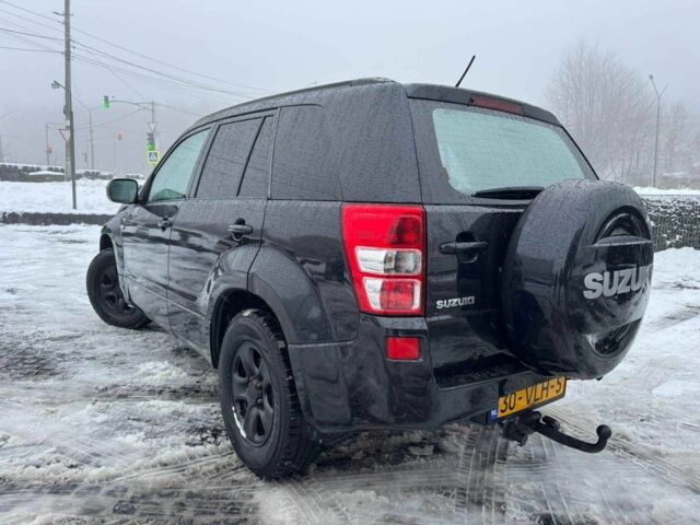 Чорний Сузукі Гранд Вітара, об'ємом двигуна 1.9 л та пробігом 281 тис. км за 4500 $, фото 3 на Automoto.ua