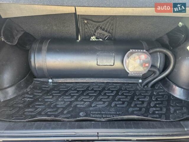 Черный Сузуки Гранд Витара, объемом двигателя 2.4 л и пробегом 175 тыс. км за 11500 $, фото 20 на Automoto.ua