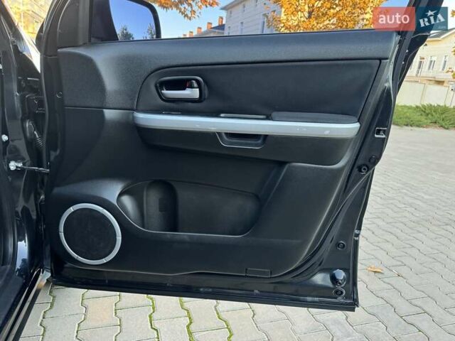 Сузуки Гранд Витара 2008 в Одессе на Automoto.ua Черный Сузуки Гранд Витара, объемом двигателя 2 л и пробегом 154 тыс. км за 7900 $, фото 82 на Automoto.ua