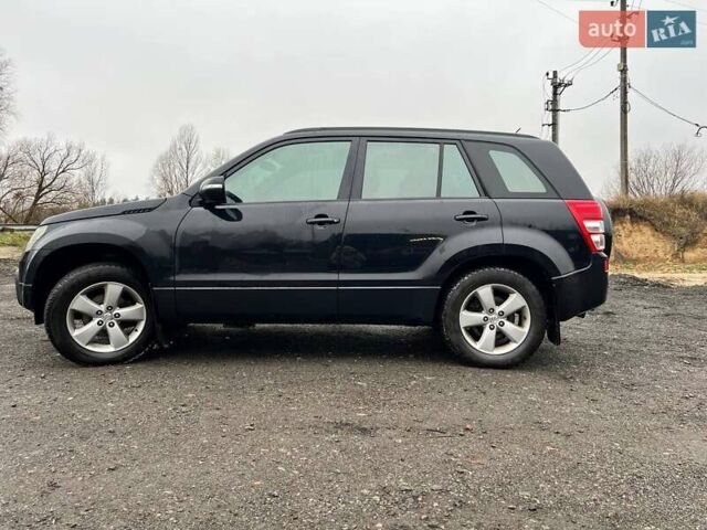 Черный Сузуки Гранд Витара, объемом двигателя 2.39 л и пробегом 289 тыс. км за 9500 $, фото 2 на Automoto.ua