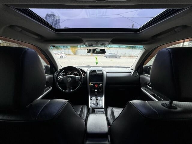 Чорний Сузукі Гранд Вітара, об'ємом двигуна 2.4 л та пробігом 135 тис. км за 8100 $, фото 11 на Automoto.ua