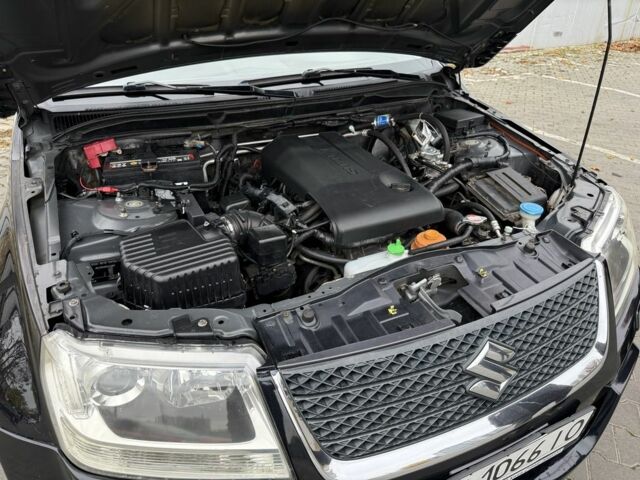 Чорний Сузукі Гранд Вітара, об'ємом двигуна 2.4 л та пробігом 135 тис. км за 8100 $, фото 13 на Automoto.ua