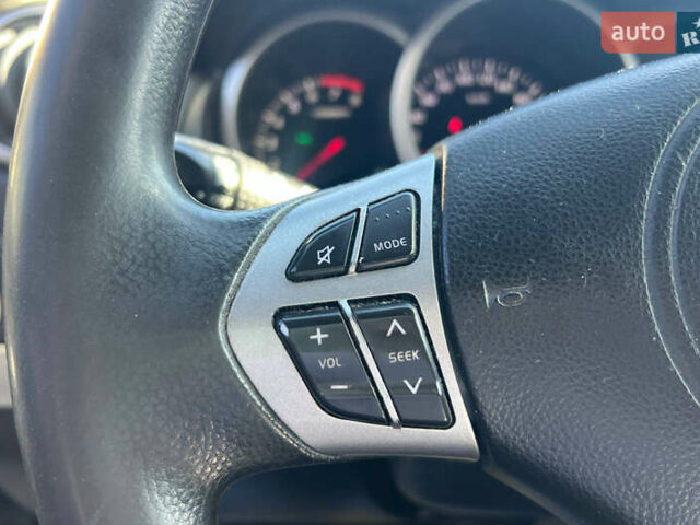 Черный Сузуки Гранд Витара, объемом двигателя 2.39 л и пробегом 290 тыс. км за 6100 $, фото 14 на Automoto.ua