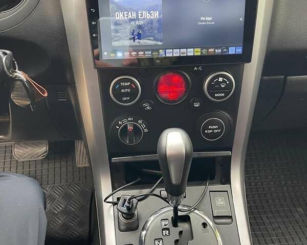 Чорний Сузукі Гранд Вітара, об'ємом двигуна 2.39 л та пробігом 176 тис. км за 8600 $, фото 8 на Automoto.ua