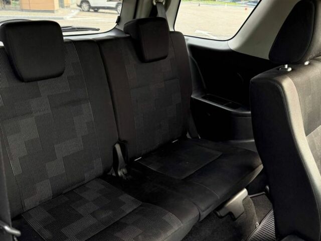 Чорний Сузукі Гранд Вітара, об'ємом двигуна 2.4 л та пробігом 198 тис. км за 7900 $, фото 16 на Automoto.ua