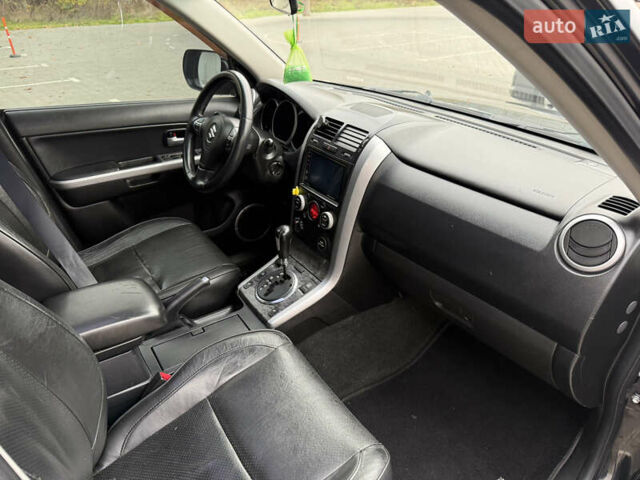 Чорний Сузукі Гранд Вітара, об'ємом двигуна 2.4 л та пробігом 135 тис. км за 8100 $, фото 10 на Automoto.ua