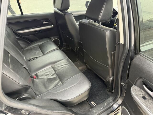 Чорний Сузукі Гранд Вітара, об'ємом двигуна 2.4 л та пробігом 135 тис. км за 8100 $, фото 9 на Automoto.ua