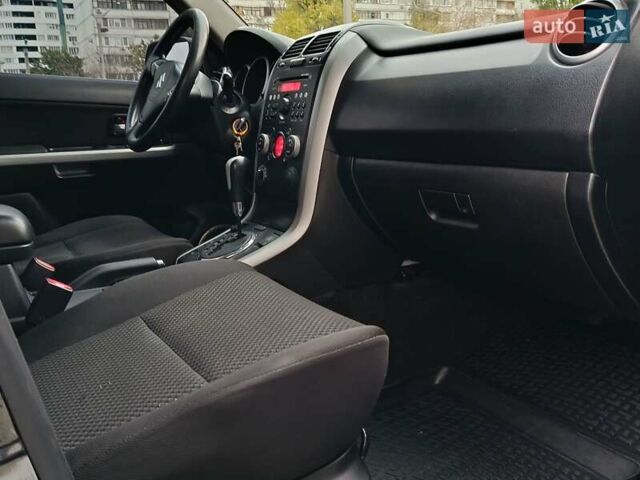 Сузуки Гранд Витара 2008 в Харькове на Automoto.ua Черный Сузуки Гранд Витара, объемом двигателя 2 л и пробегом 231 тыс. км за 7350 $, фото 1 на Automoto.ua