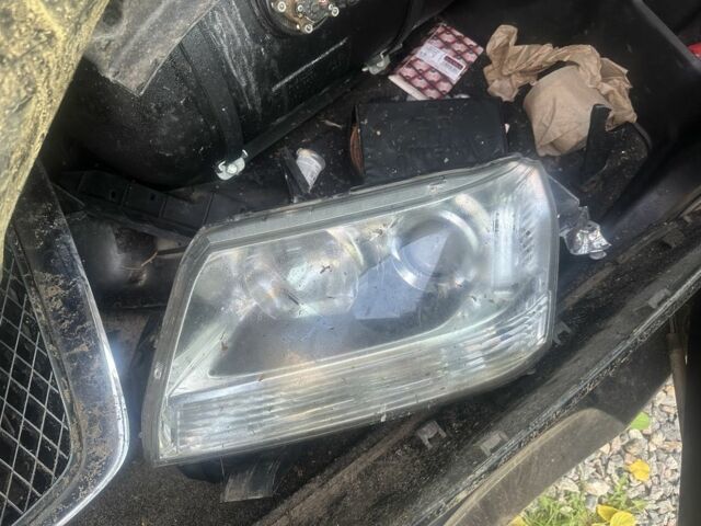 Черный Сузуки Гранд Витара, объемом двигателя 2 л и пробегом 240 тыс. км за 3200 $, фото 14 на Automoto.ua