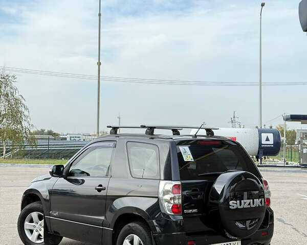 Чорний Сузукі Гранд Вітара, об'ємом двигуна 2.39 л та пробігом 198 тис. км за 7900 $, фото 2 на Automoto.ua