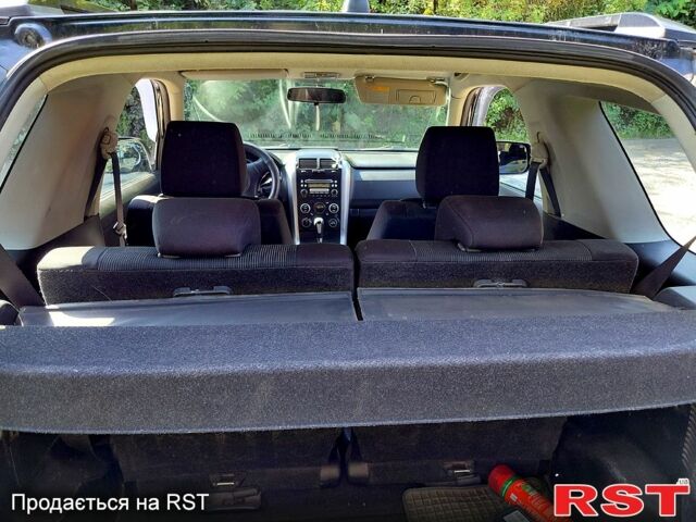 Черный Сузуки Гранд Витара, объемом двигателя 2.4 л и пробегом 119 тыс. км за 8200 $, фото 12 на Automoto.ua