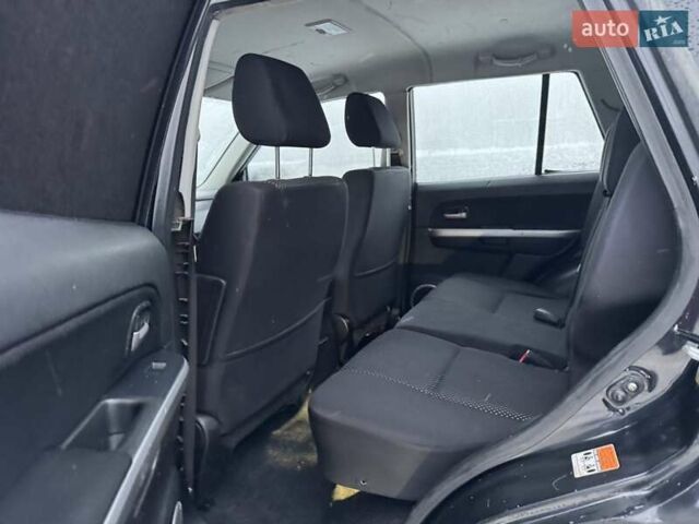Чорний Сузукі Гранд Вітара, об'ємом двигуна 1.9 л та пробігом 281 тис. км за 4550 $, фото 10 на Automoto.ua