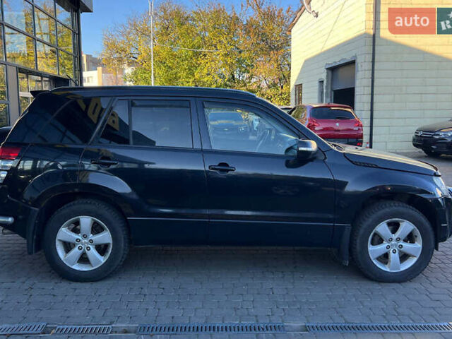 Черный Сузуки Гранд Витара, объемом двигателя 2.39 л и пробегом 290 тыс. км за 6100 $, фото 7 на Automoto.ua