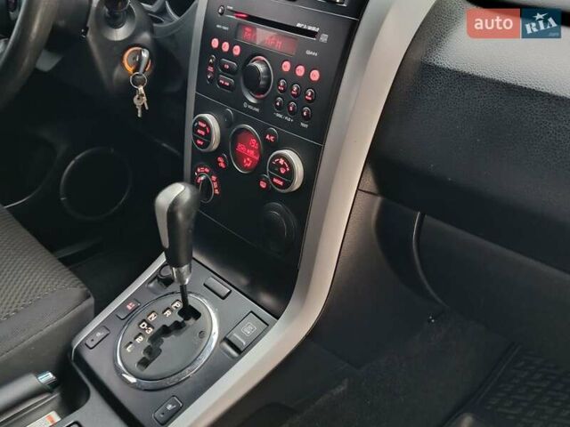 Сузуки Гранд Витара 2008 в Харькове на Automoto.ua Черный Сузуки Гранд Витара, объемом двигателя 2 л и пробегом 231 тыс. км за 7350 $, фото 13 на Automoto.ua