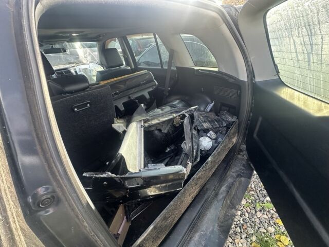 Черный Сузуки Гранд Витара, объемом двигателя 2 л и пробегом 240 тыс. км за 3200 $, фото 15 на Automoto.ua