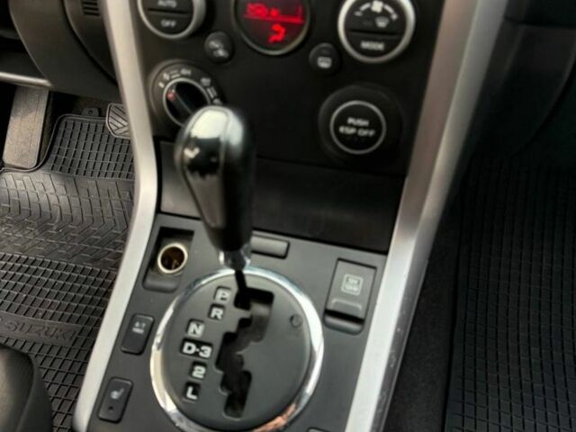 Чорний Сузукі Гранд Вітара, об'ємом двигуна 2.4 л та пробігом 198 тис. км за 7900 $, фото 14 на Automoto.ua