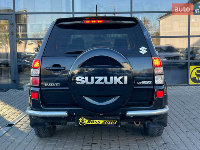 Черный Сузуки Гранд Витара, объемом двигателя 2.39 л и пробегом 290 тыс. км за 6100 $, фото 5 на Automoto.ua