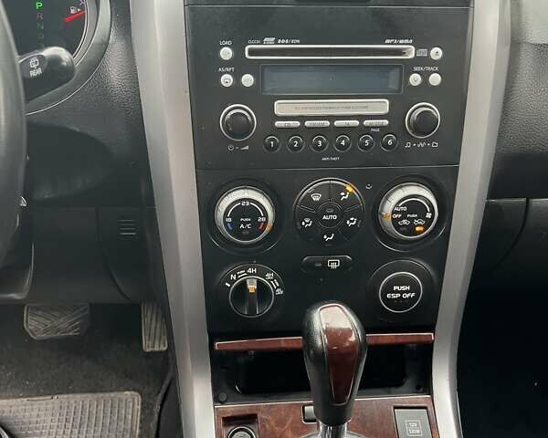 Черный Сузуки Гранд Витара, объемом двигателя 2 л и пробегом 182 тыс. км за 7300 $, фото 7 на Automoto.ua