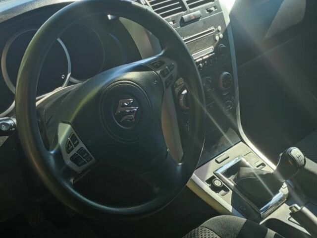 Чорний Сузукі Гранд Вітара, об'ємом двигуна 2 л та пробігом 147 тис. км за 8000 $, фото 4 на Automoto.ua