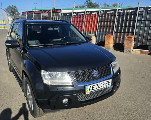 Черный Сузуки Гранд Витара, объемом двигателя 2.4 л и пробегом 175 тыс. км за 11500 $, фото 1 на Automoto.ua