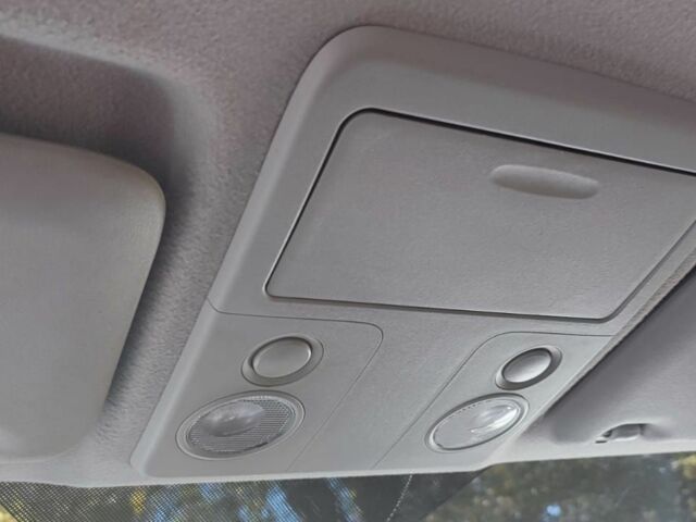 Чорний Сузукі Гранд Вітара, об'ємом двигуна 2 л та пробігом 147 тис. км за 8000 $, фото 6 на Automoto.ua