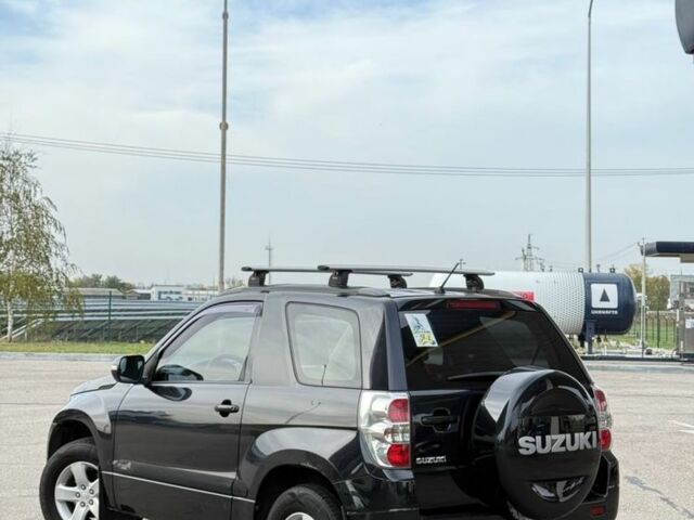 Чорний Сузукі Гранд Вітара, об'ємом двигуна 2.4 л та пробігом 198 тис. км за 7900 $, фото 4 на Automoto.ua