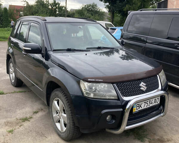 Черный Сузуки Гранд Витара, объемом двигателя 0 л и пробегом 270 тыс. км за 6900 $, фото 1 на Automoto.ua