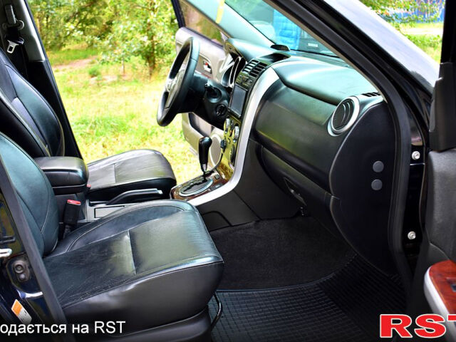 Чорний Сузукі Гранд Вітара, об'ємом двигуна 2 л та пробігом 237 тис. км за 7300 $, фото 5 на Automoto.ua