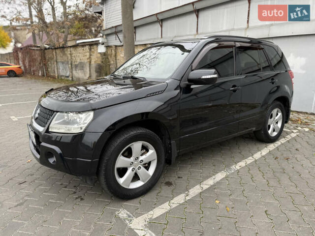 Чорний Сузукі Гранд Вітара, об'ємом двигуна 2.4 л та пробігом 135 тис. км за 8100 $, фото 1 на Automoto.ua