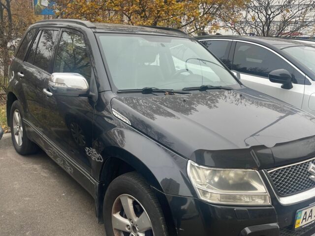 Черный Сузуки Гранд Витара, объемом двигателя 2.4 л и пробегом 152 тыс. км за 7200 $, фото 3 на Automoto.ua