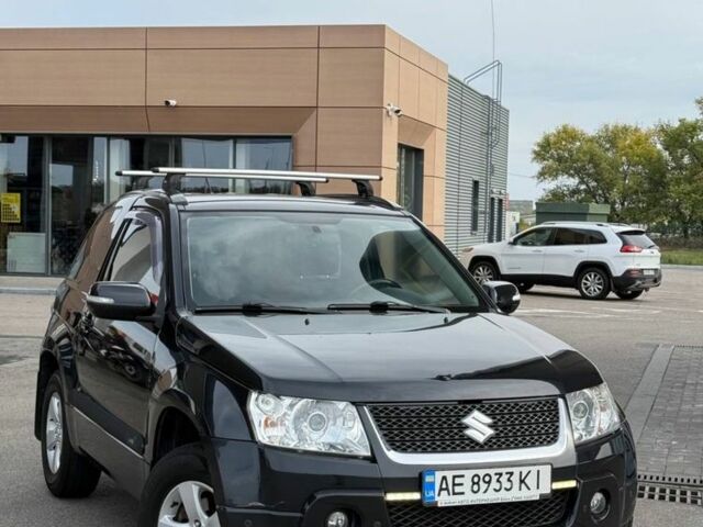 Чорний Сузукі Гранд Вітара, об'ємом двигуна 2.4 л та пробігом 198 тис. км за 7900 $, фото 1 на Automoto.ua