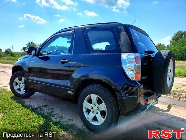 Черный Сузуки Гранд Витара, объемом двигателя 2.4 л и пробегом 119 тыс. км за 8200 $, фото 2 на Automoto.ua