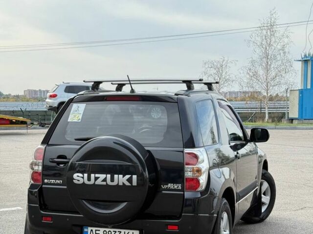 Чорний Сузукі Гранд Вітара, об'ємом двигуна 2.4 л та пробігом 198 тис. км за 7900 $, фото 5 на Automoto.ua