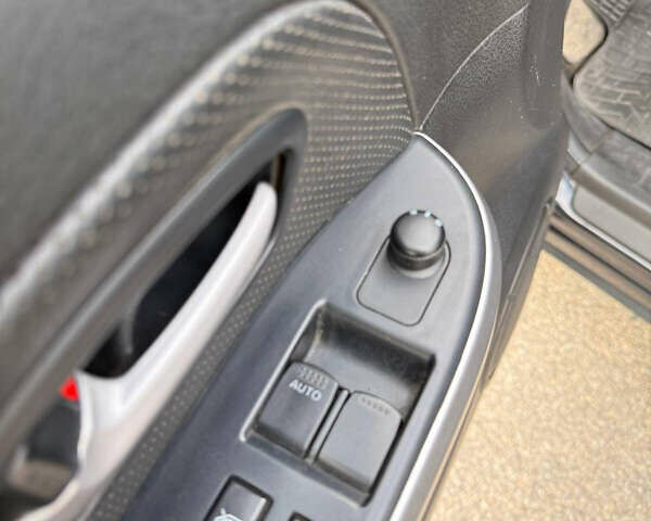 Чорний Сузукі Гранд Вітара, об'ємом двигуна 2.39 л та пробігом 198 тис. км за 7900 $, фото 11 на Automoto.ua