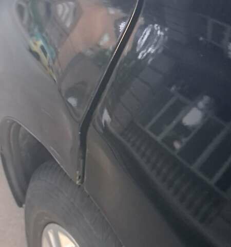 Чорний Сузукі Гранд Вітара, об'ємом двигуна 2 л та пробігом 130 тис. км за 8200 $, фото 2 на Automoto.ua