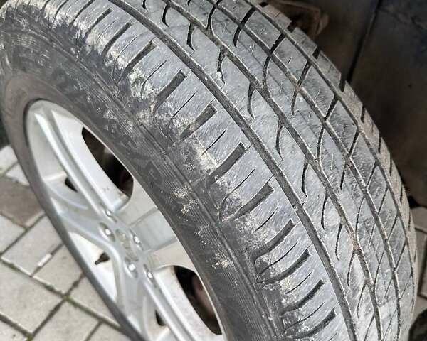 Сузукі Гранд Вітара 2008 у Львові на Automoto.ua Чорний Сузукі Гранд Вітара, об'ємом двигуна 2 л та пробігом 160 тис. км за 7400 $, фото 15 на Automoto.ua