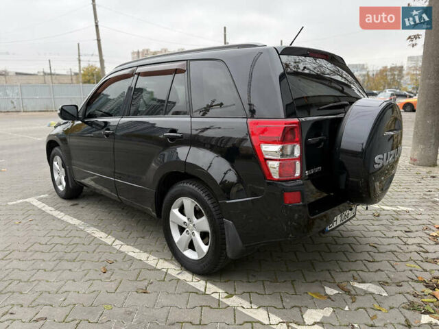Чорний Сузукі Гранд Вітара, об'ємом двигуна 2.4 л та пробігом 135 тис. км за 8100 $, фото 2 на Automoto.ua