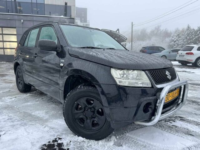 Чорний Сузукі Гранд Вітара, об'ємом двигуна 1.9 л та пробігом 281 тис. км за 4500 $, фото 1 на Automoto.ua