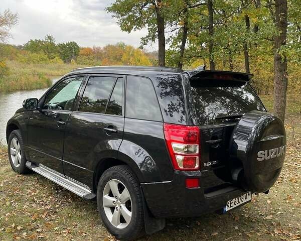 Чорний Сузукі Гранд Вітара, об'ємом двигуна 2.39 л та пробігом 176 тис. км за 8600 $, фото 3 на Automoto.ua
