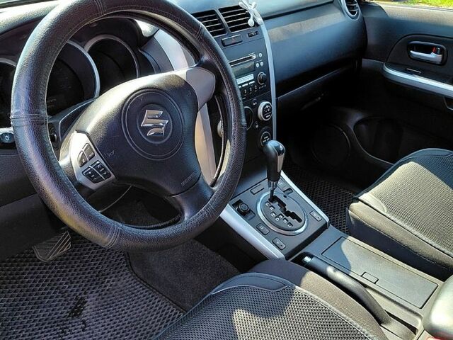 Черный Сузуки Гранд Витара, объемом двигателя 2.4 л и пробегом 119 тыс. км за 8200 $, фото 7 на Automoto.ua