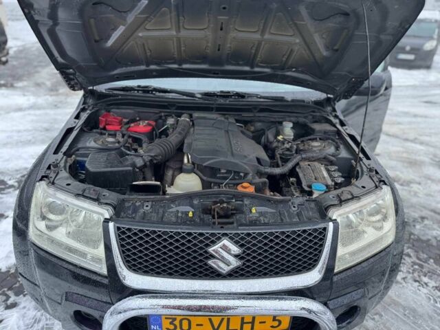 Чорний Сузукі Гранд Вітара, об'ємом двигуна 1.9 л та пробігом 281 тис. км за 4500 $, фото 4 на Automoto.ua