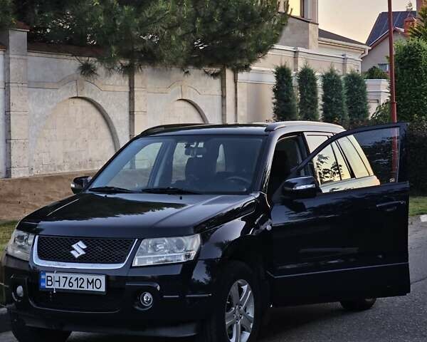Черный Сузуки Гранд Витара, объемом двигателя 2 л и пробегом 170 тыс. км за 10000 $, фото 16 на Automoto.ua