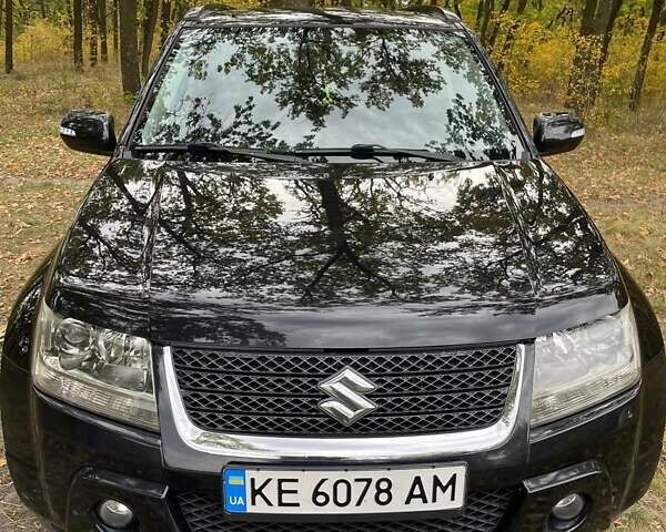 Чорний Сузукі Гранд Вітара, об'ємом двигуна 2.39 л та пробігом 176 тис. км за 8600 $, фото 2 на Automoto.ua