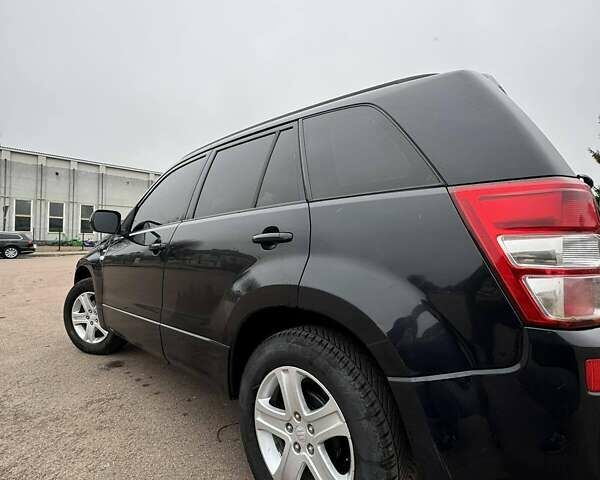 Чорний Сузукі Гранд Вітара, об'ємом двигуна 1.9 л та пробігом 225 тис. км за 7800 $, фото 6 на Automoto.ua