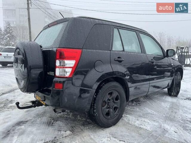 Чорний Сузукі Гранд Вітара, об'ємом двигуна 1.9 л та пробігом 281 тис. км за 4550 $, фото 2 на Automoto.ua