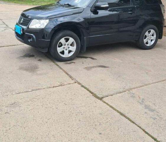 Сузуки Гранд Витара 2009 в Кривом Роге на Automoto.ua Черный Сузуки Гранд Витара, объемом двигателя 2.4 л и пробегом 147 тыс. км за 8000 $, фото 1 на Automoto.ua